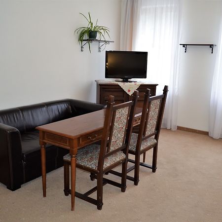 Hotel Petr Karlovy Vary Ngoại thất bức ảnh