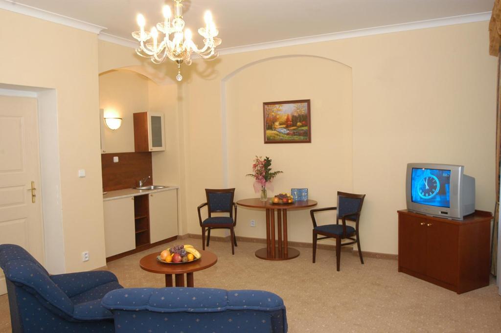 Hotel Petr Karlovy Vary Phòng bức ảnh