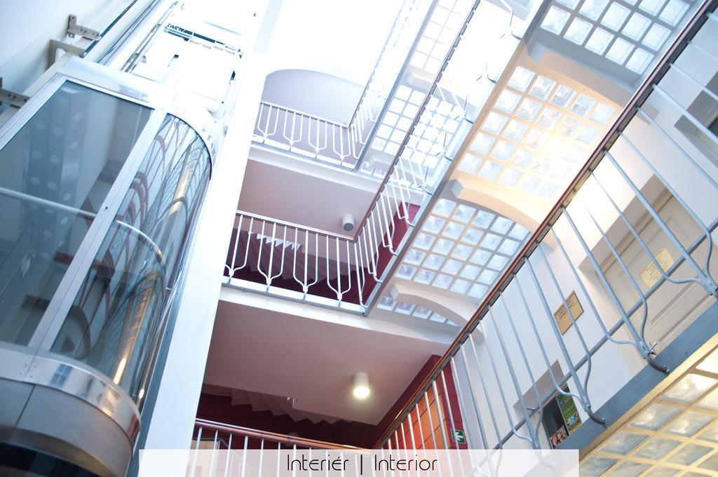 Hotel Petr Karlovy Vary Ngoại thất bức ảnh