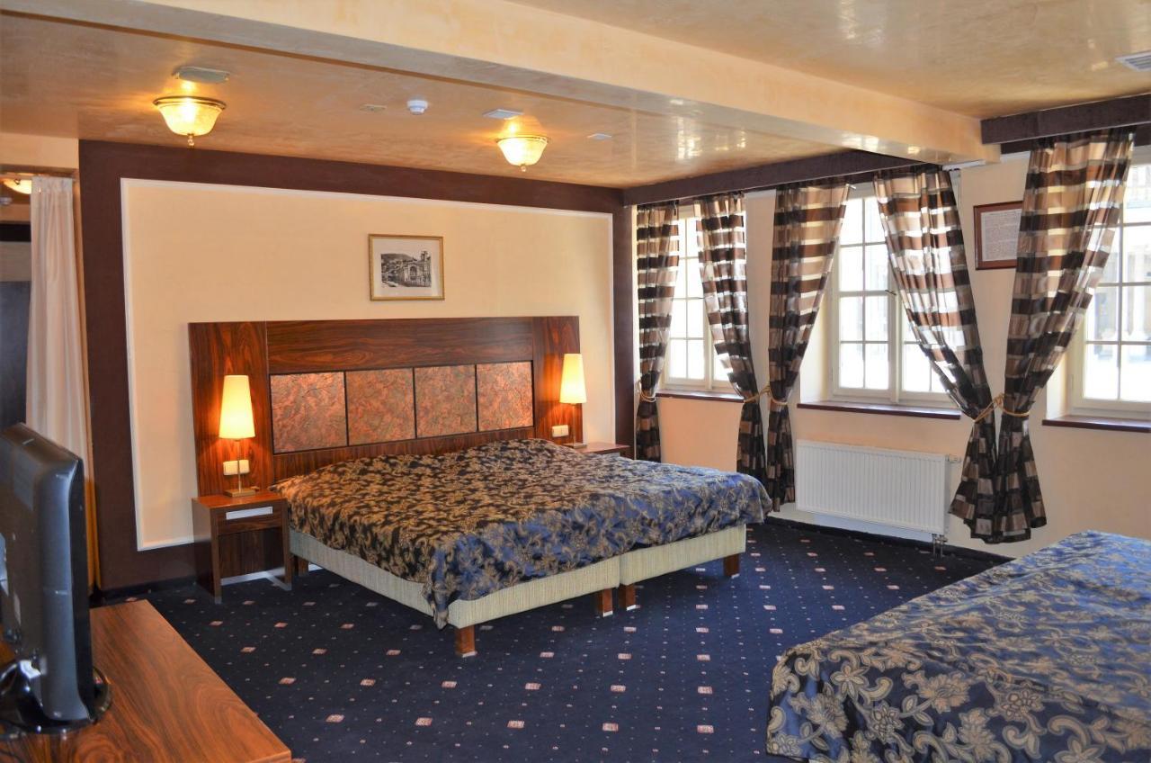 Hotel Petr Karlovy Vary Ngoại thất bức ảnh