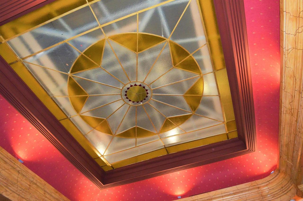 Hotel Petr Karlovy Vary Ngoại thất bức ảnh